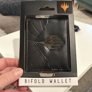 BIOWORLD Magic The Gathering Black Bi-fold Closure Wallet Wizards of the Coast